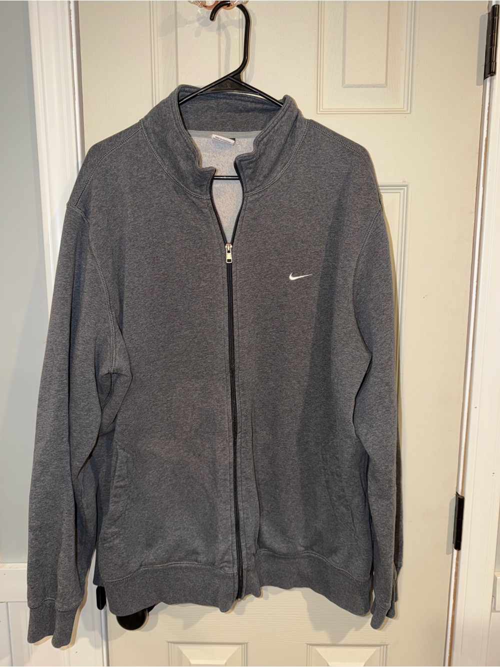 Nike Men's Dark Gray Full-Zip Track Jacket with Swoosh